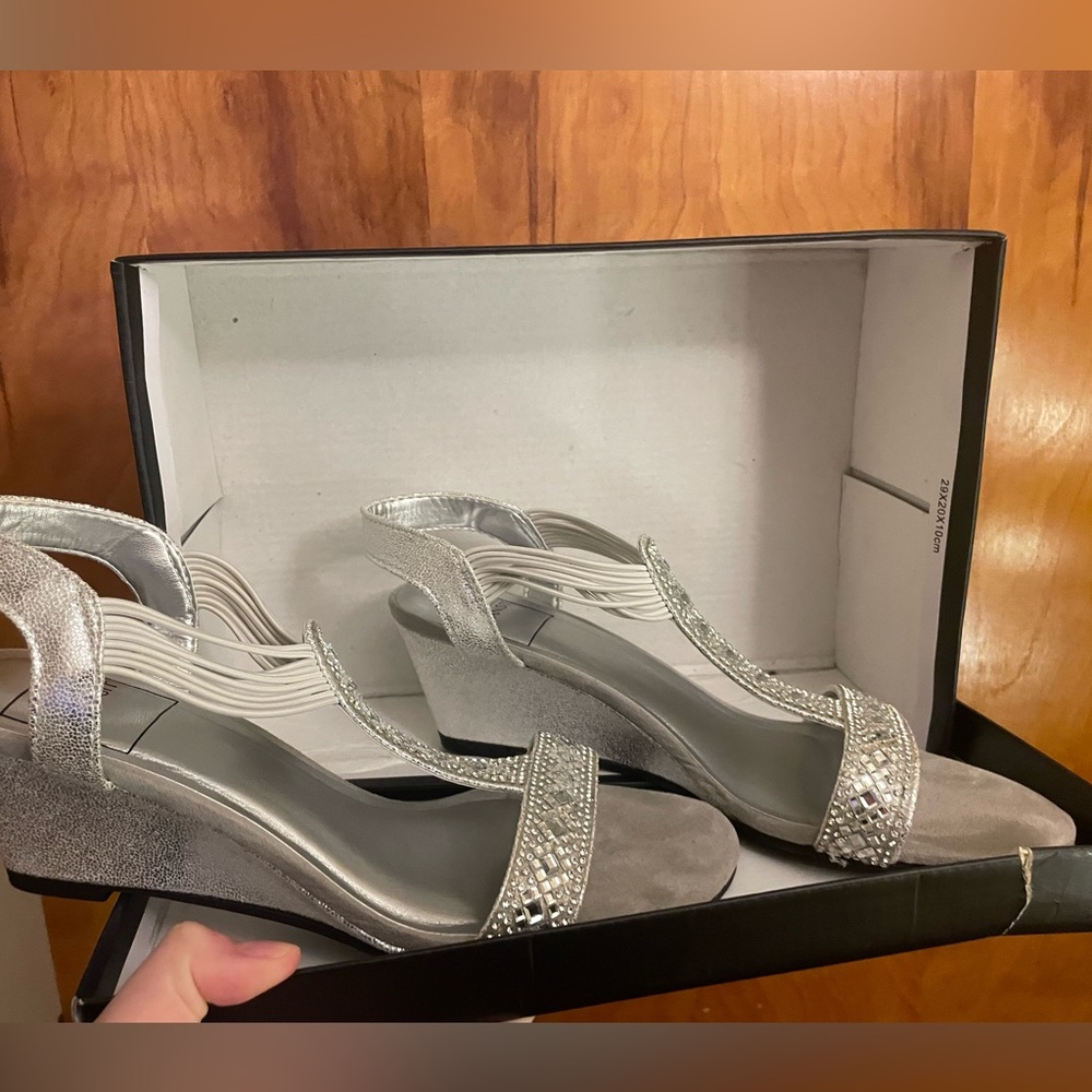 New York Transit Friendastic Silver Wedge